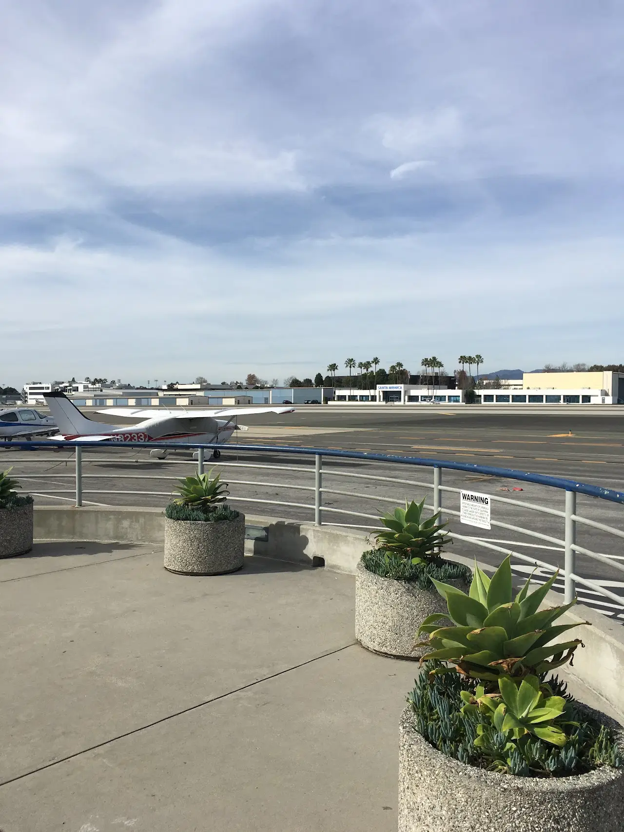 Santa Monica Municipal Airport (SMO), photo 2