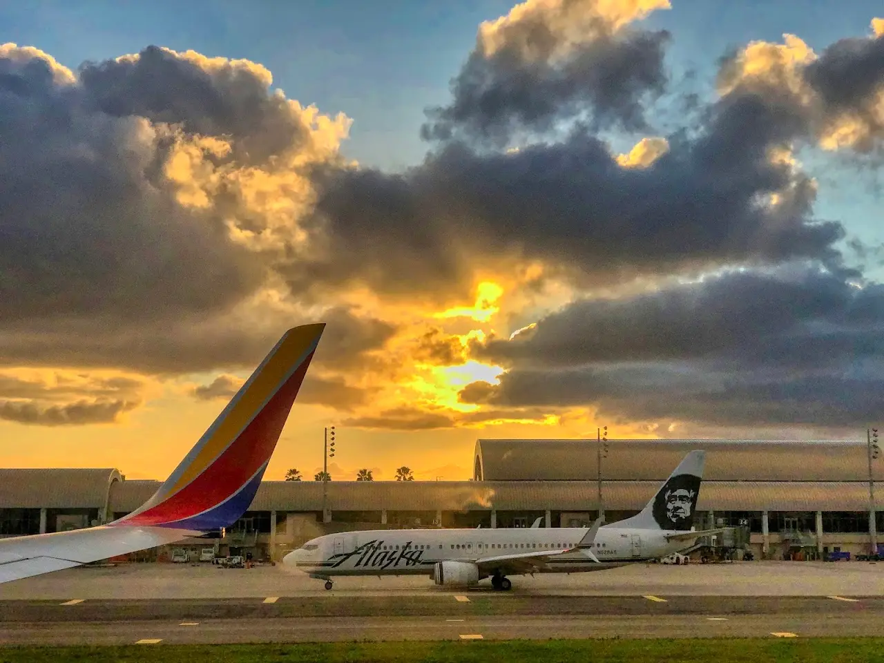 John Wayne Orange County International Airport (SNA), photo 3