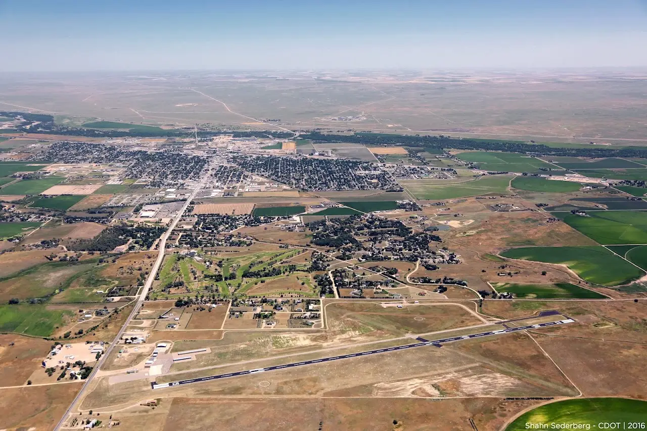 Sterling Municipal Airport (STK), photo 2