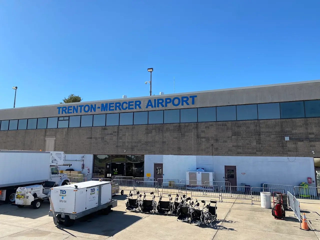 Trenton Mercer Airport (TTN), photo 3