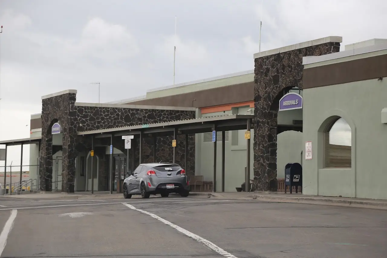 Joslin Field Magic Valley Regional Airport (TWF), photo 3