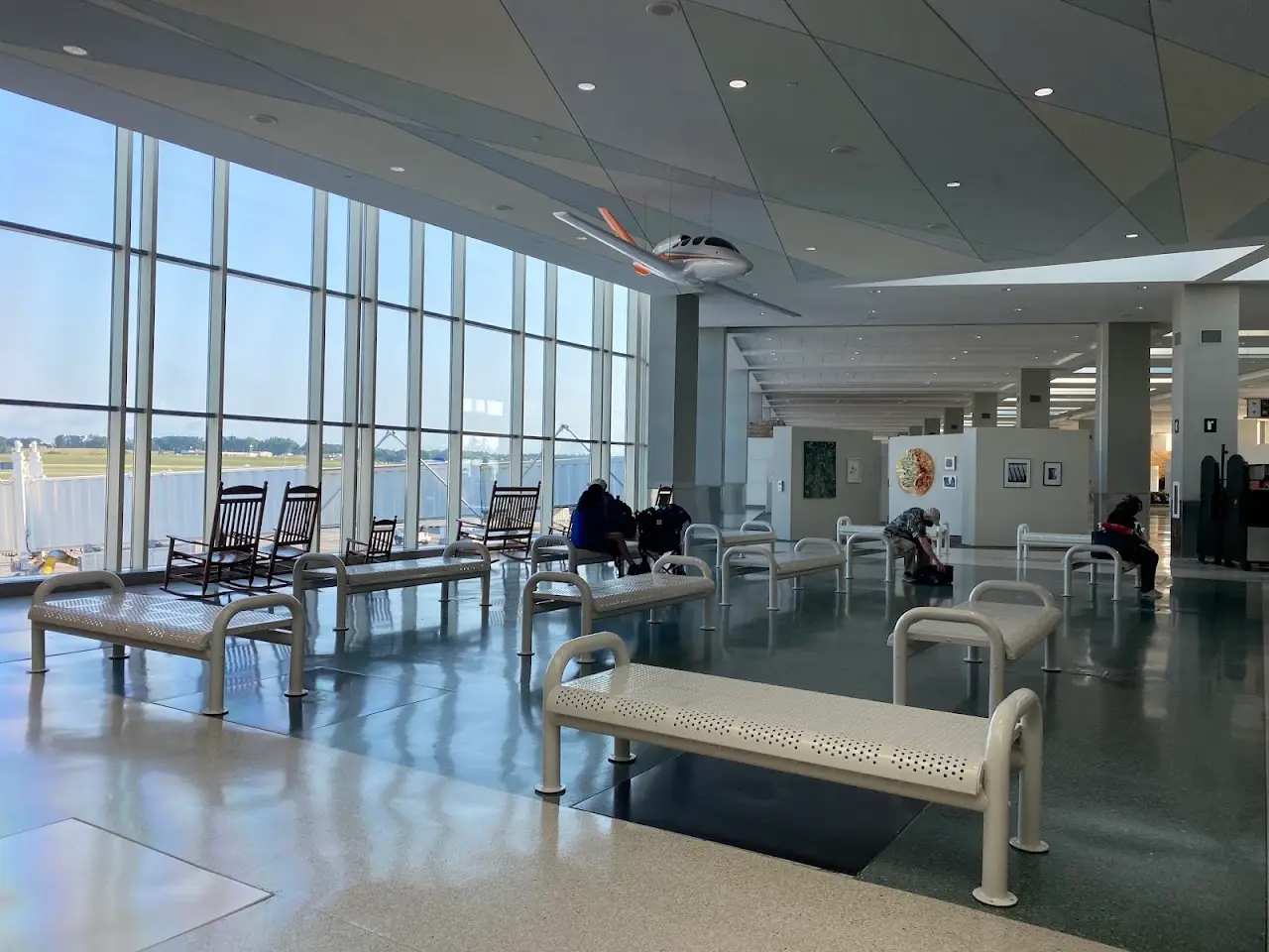 McGhee Tyson Airport (TYS), photo 4
