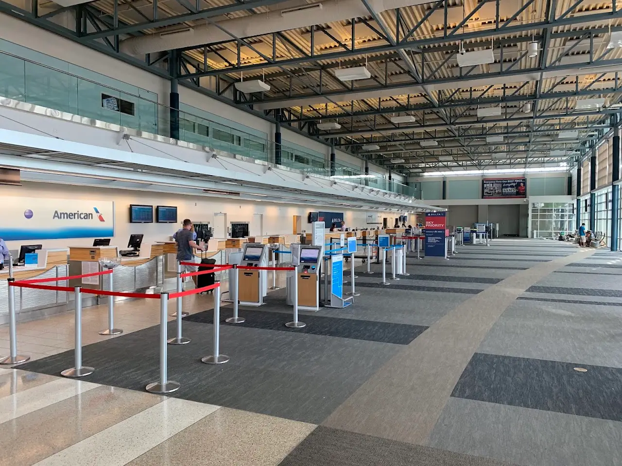 Northwest Arkansas National Airport (XNA), photo 3