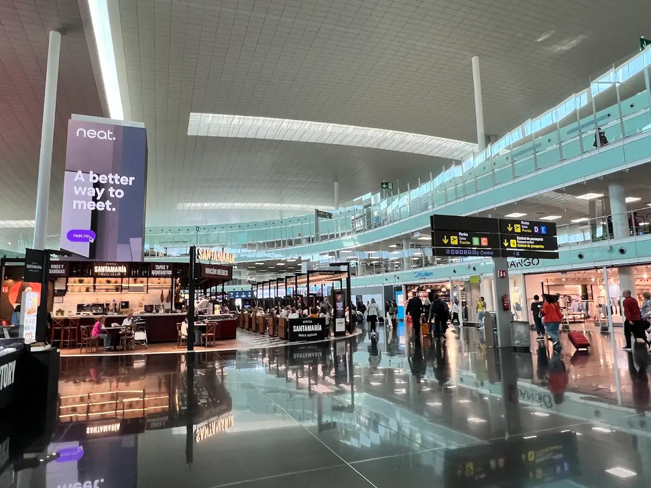 Josep Tarradellas Barcelona-El Prat Airport (BCN), photo 2