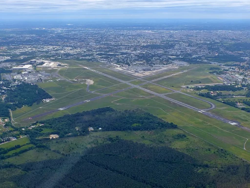 Bordeaux–Mérignac Airport (BOD), photo 3