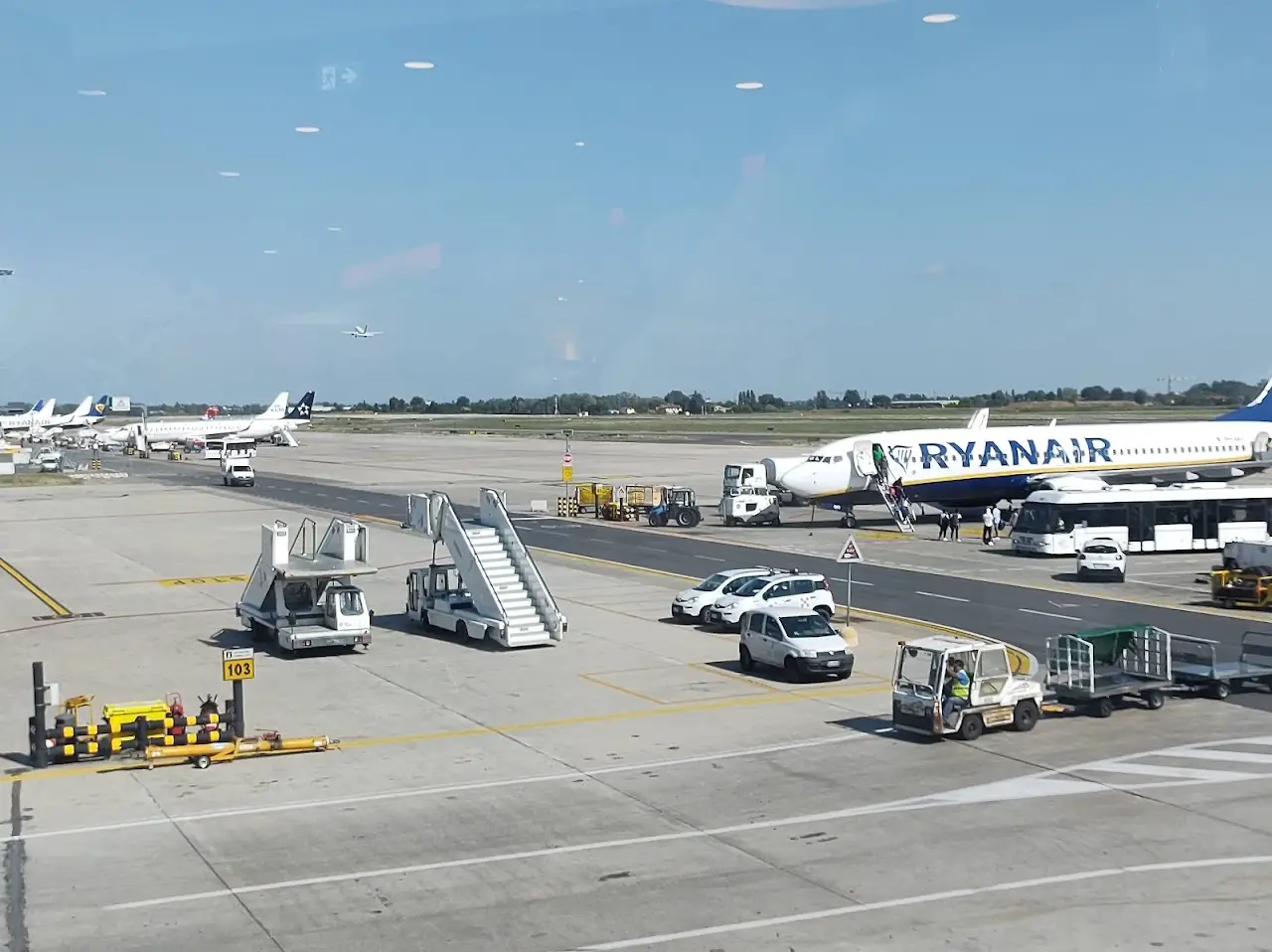 Bologna Guglielmo Marconi Airport (BLQ), photo 4