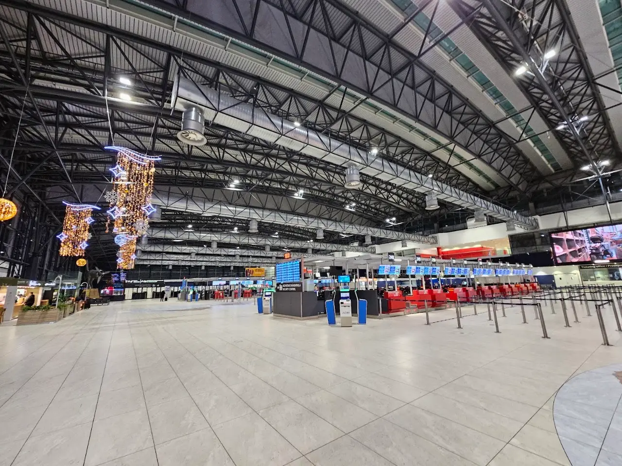 Václav Havel Airport Prague (PRG), photo 2