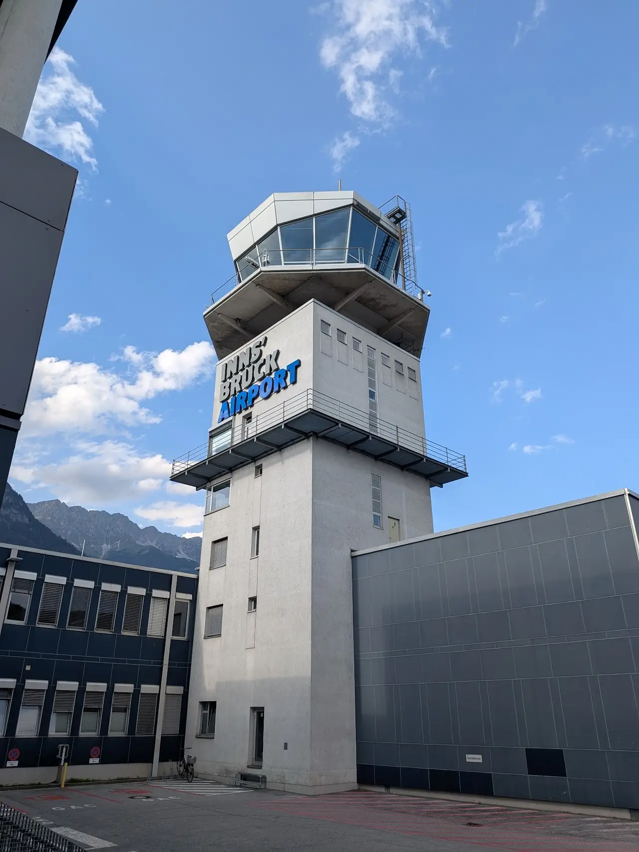 Innsbruck Airport (INN), photo 4