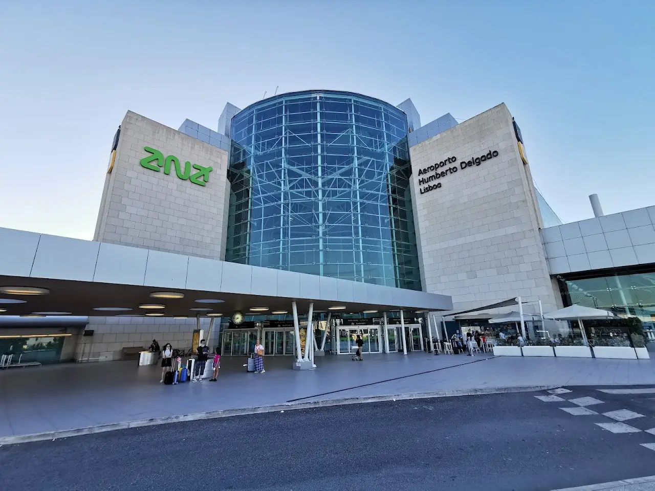 Lisbon Humberto Delgado Airport (LIS), photo 4