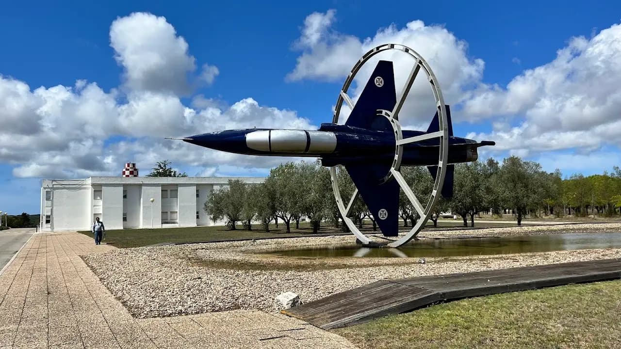 Sintra Air Base (LPST), photo 4