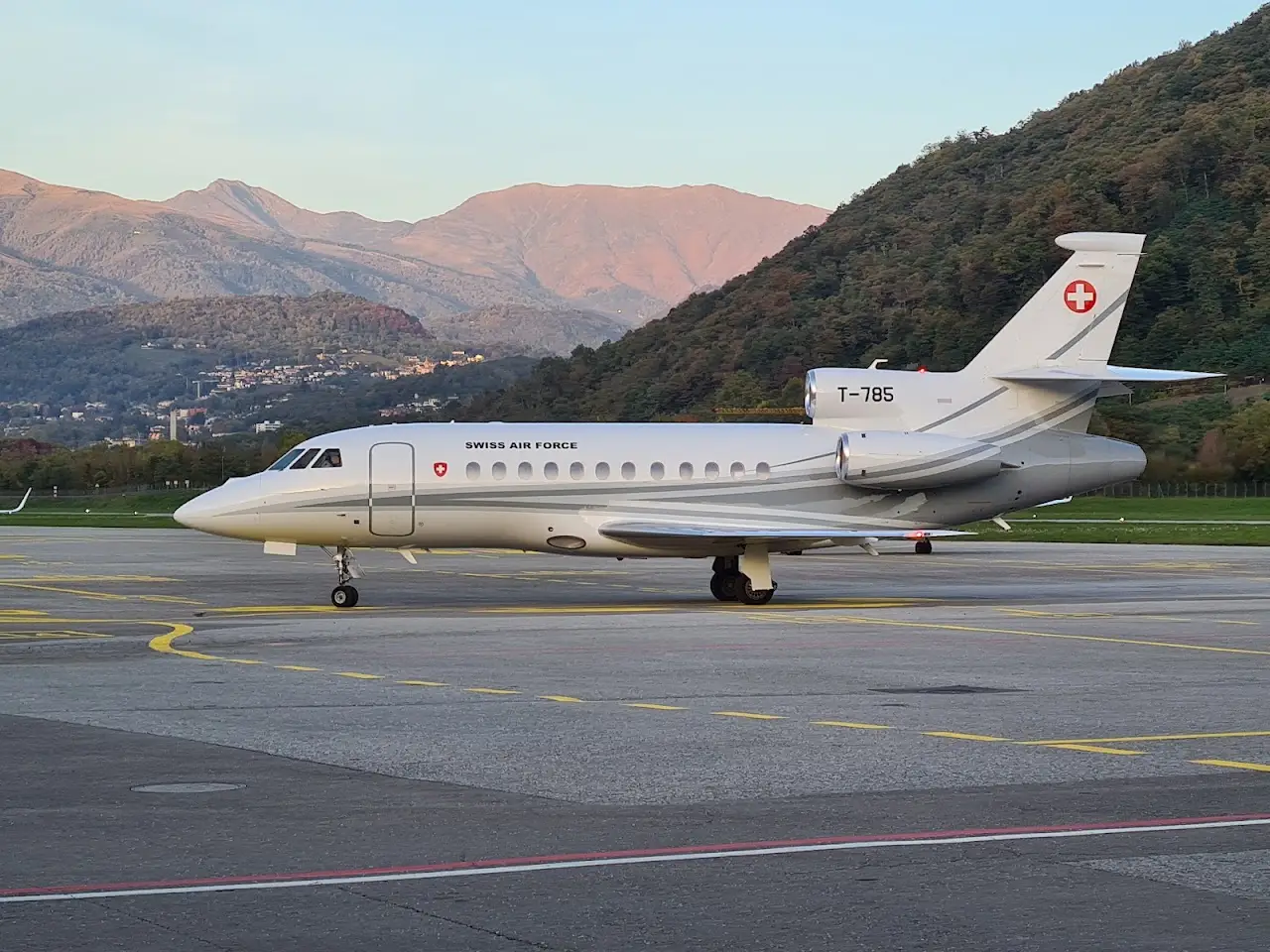 Lugano Airport (LUG), photo 4