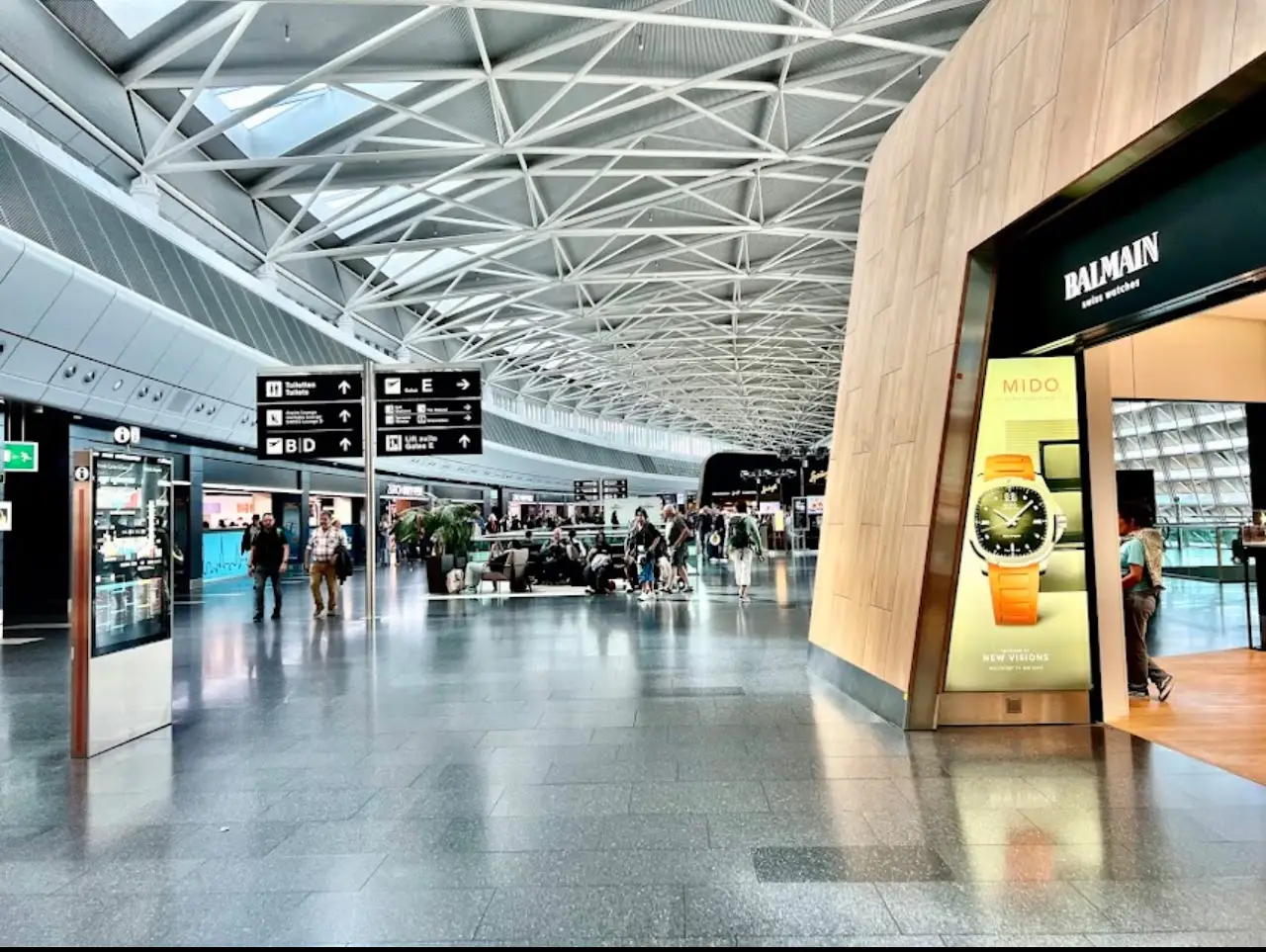 Zürich Airport (ZRH), photo 3