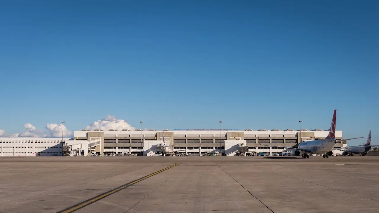 Antalya International Airport (AYT), photo 2