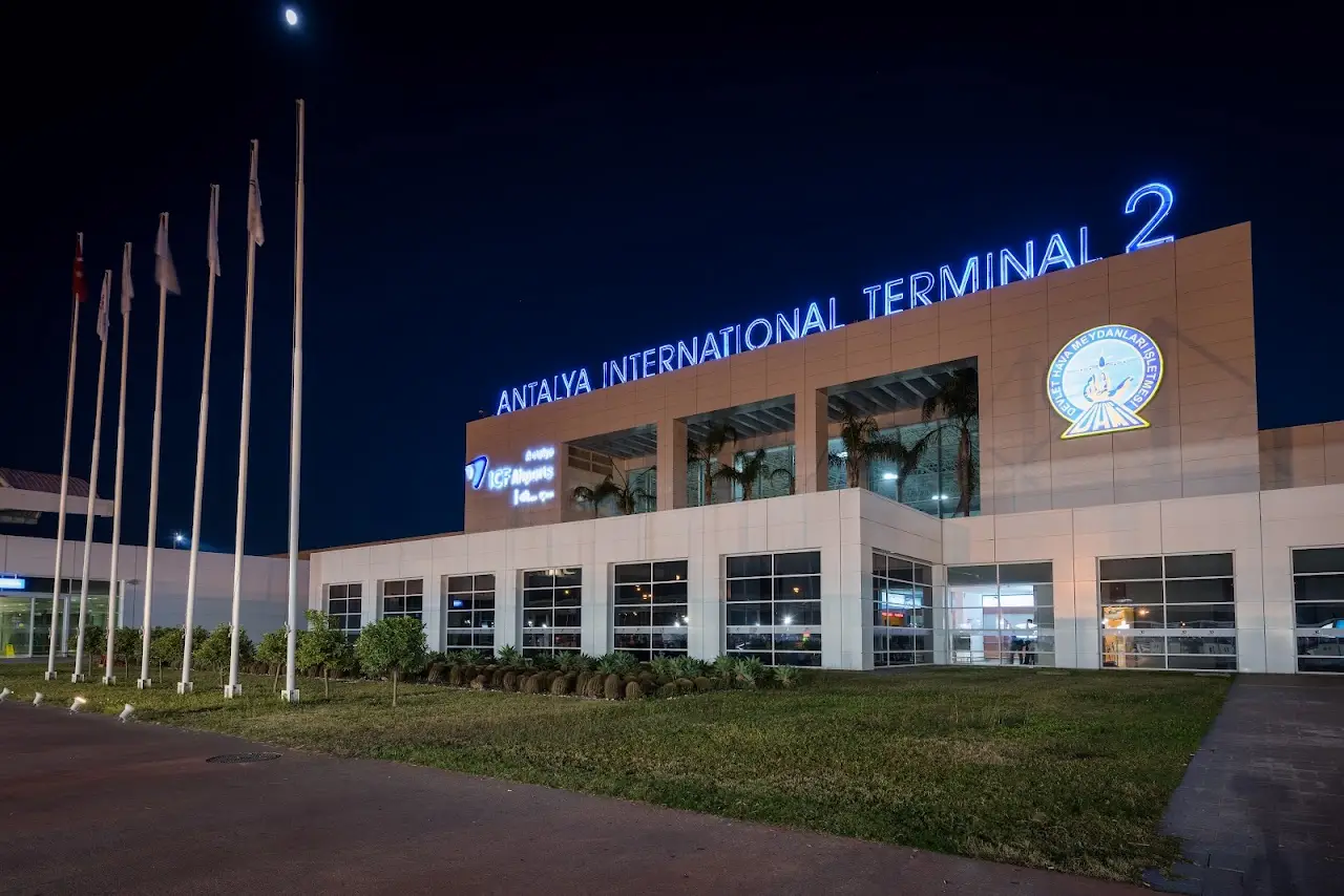 Antalya International Airport (AYT), photo 3