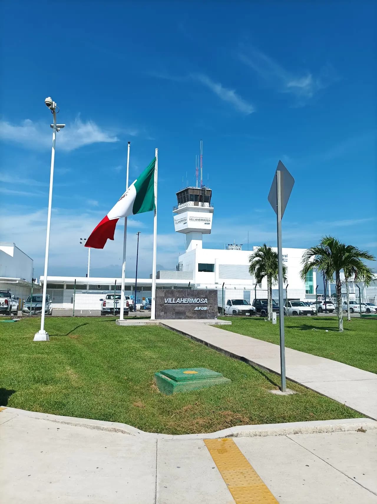 Carlos Rovirosa Pérez International Airport (VSA), photo 3