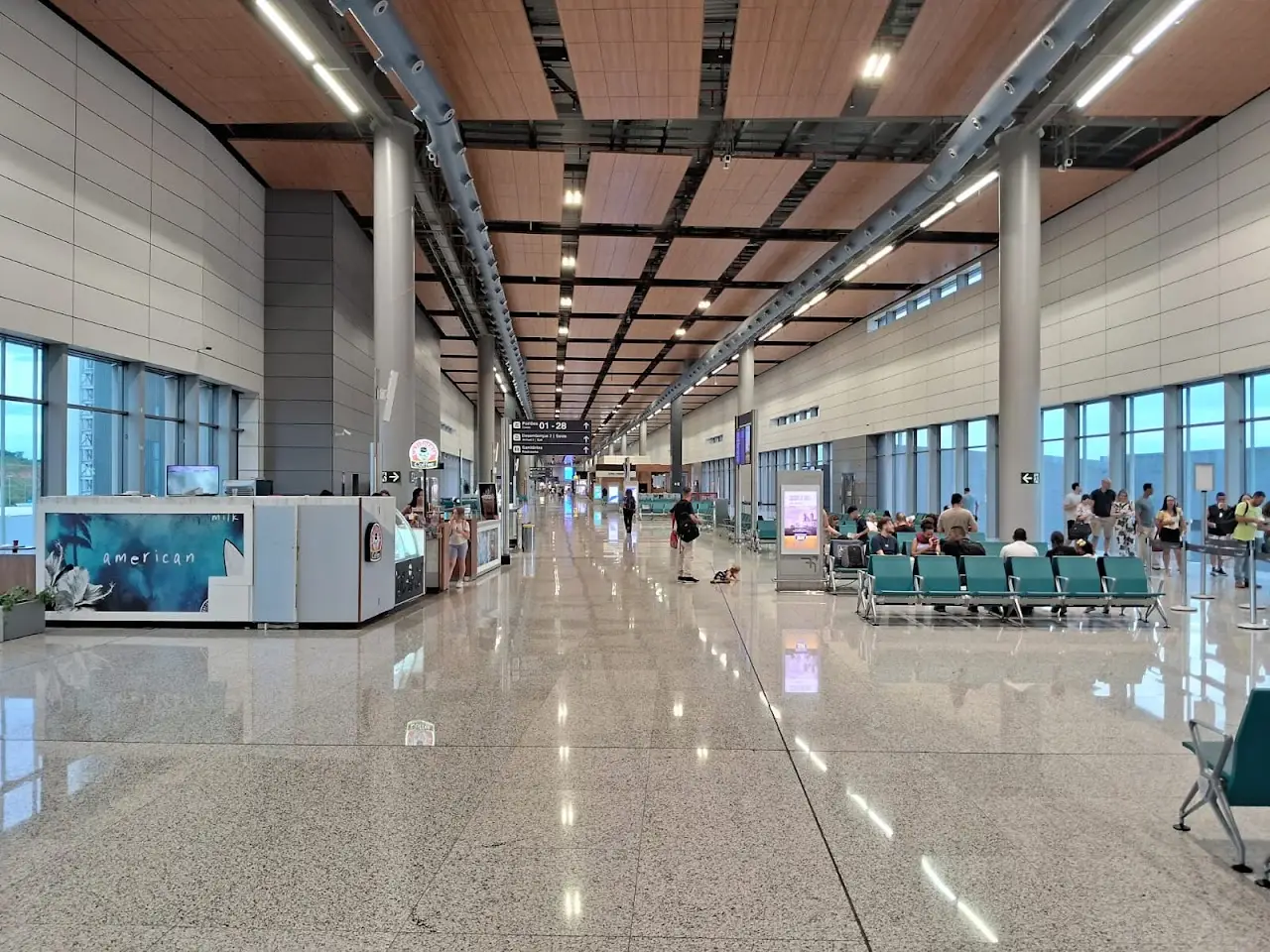 Tancredo Neves International Airport (CNF), photo 2