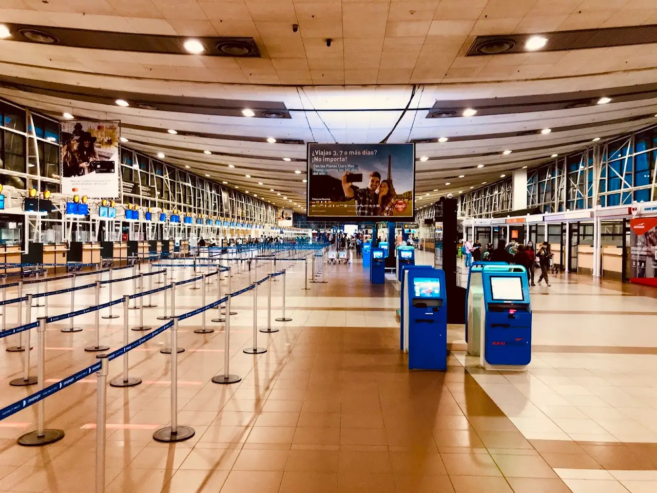 Comodoro Arturo Merino Benítez International Airport (SCL), photo 2