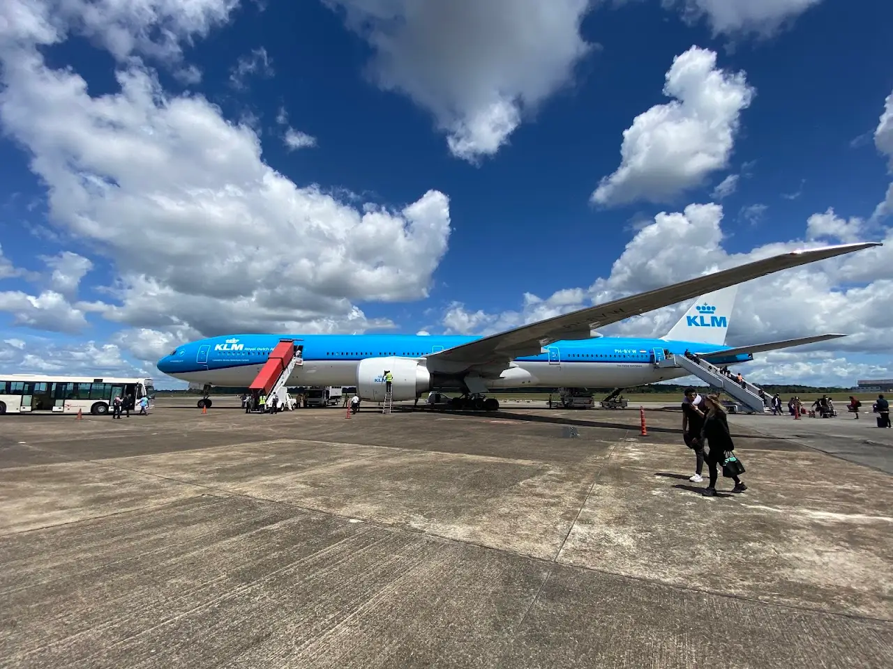Johan Adolf Pengel International Airport (PBM), photo 3