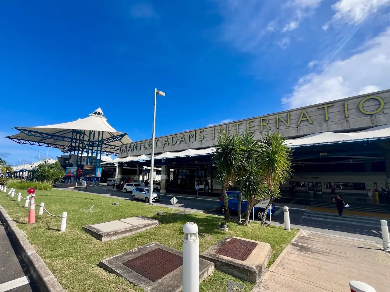Grantley Adams International Airport (BGI), photo 2