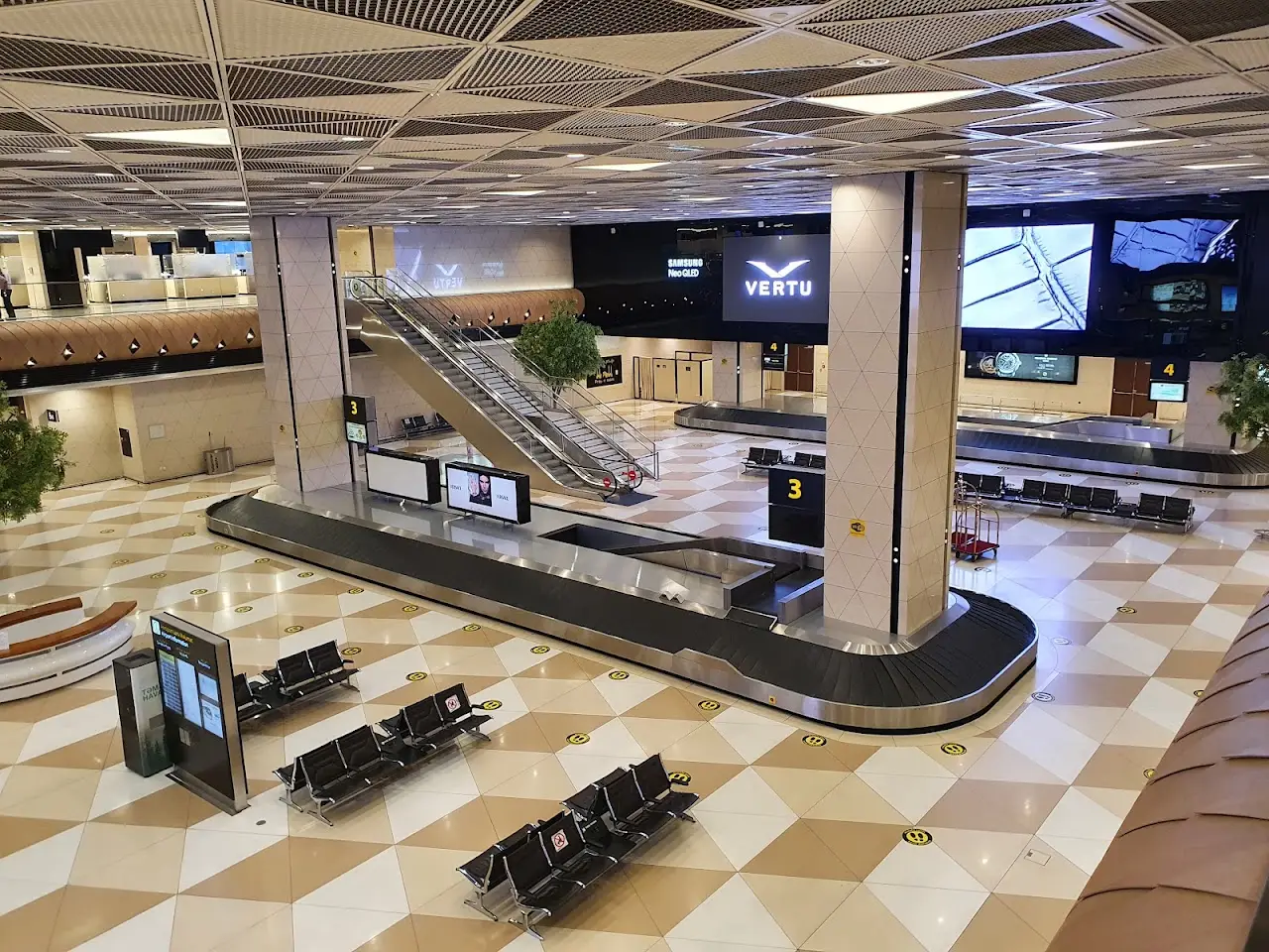 Heydar Aliyev International Airport (GYD), photo 4