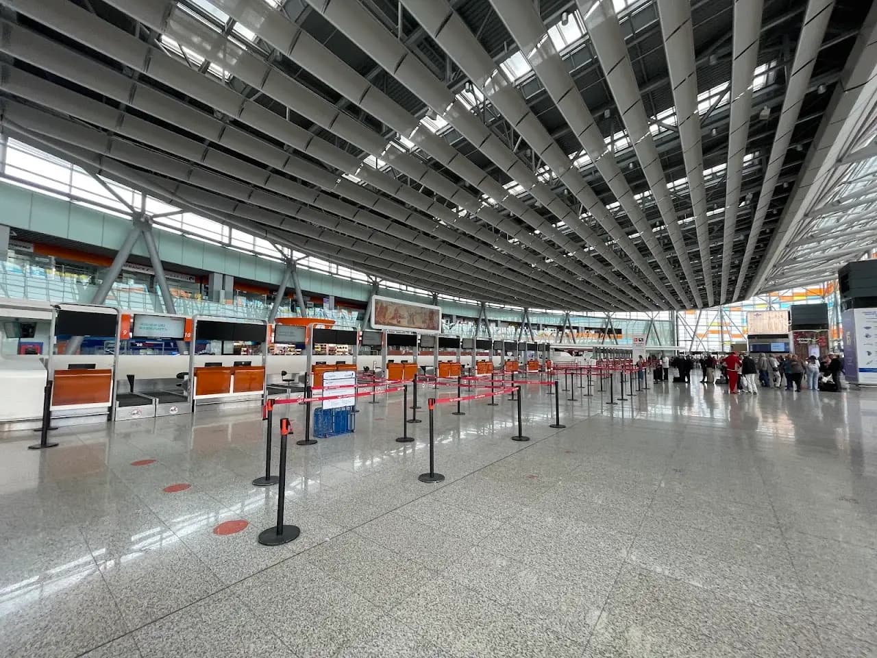 Zvartnots International Airport (EVN), photo 2