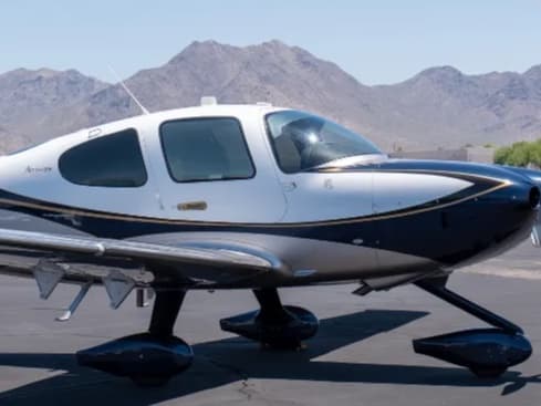 Cirrus SR22 Turbo G6 Arrivée N426SH