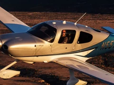 Cirrus SR22 Turbo G5 N551JW