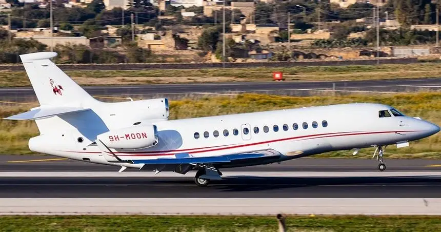 Dassault Falcon 7X 9H-MOON operated by Skyfirst Ltd, exterior