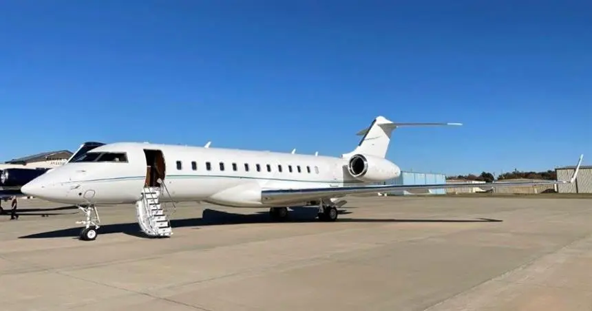 Bombardier Global 6500 C-GZLM operated by NovaJet Aviation Group, exterior