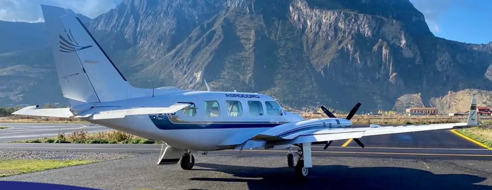 Piper PA-31-325 Navajo C/R CC-CWB operated by Aerocord, exterior