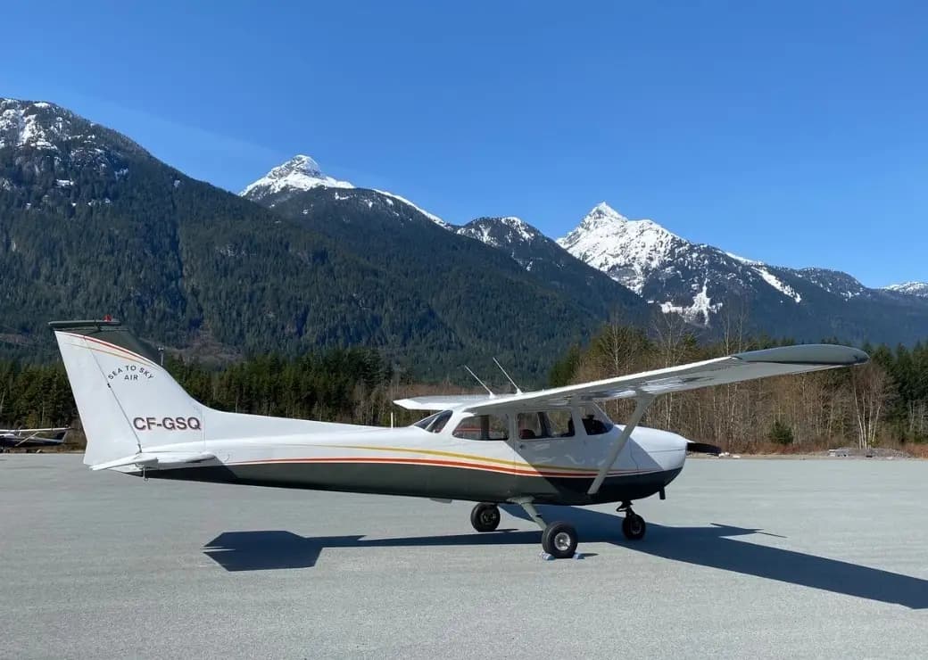 Cessna 172 CF-GSQ operated by Sea To Sky Air, exterior