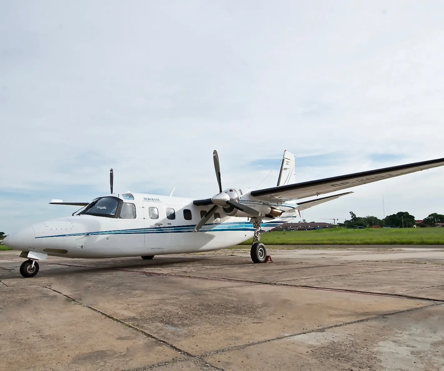 Aero Commander 690 CP-2651 operated by Aeroeste, exterior