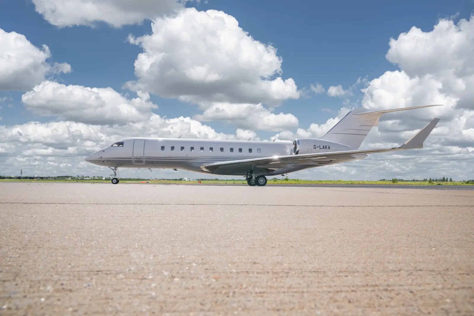 Bombardier Global 5500 G-LAKA operated by Jet Concierge Club, exterior