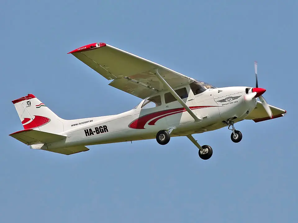 Cessna 172 HA-BGR operated by Fly-Coop Legiszolgaltato Ltd, exterior