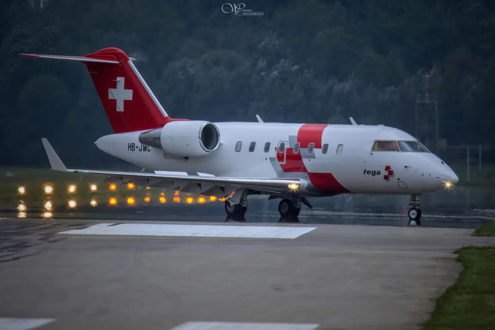 Bombardier Challenger 650 HB-JWC operated by Swiss Rega Air-Ambulance , exterior