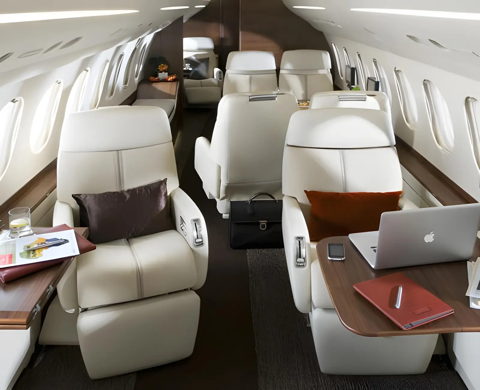 Dassault Falcon 7X I-JAMI operated by SIRIO S.p.A., exterior