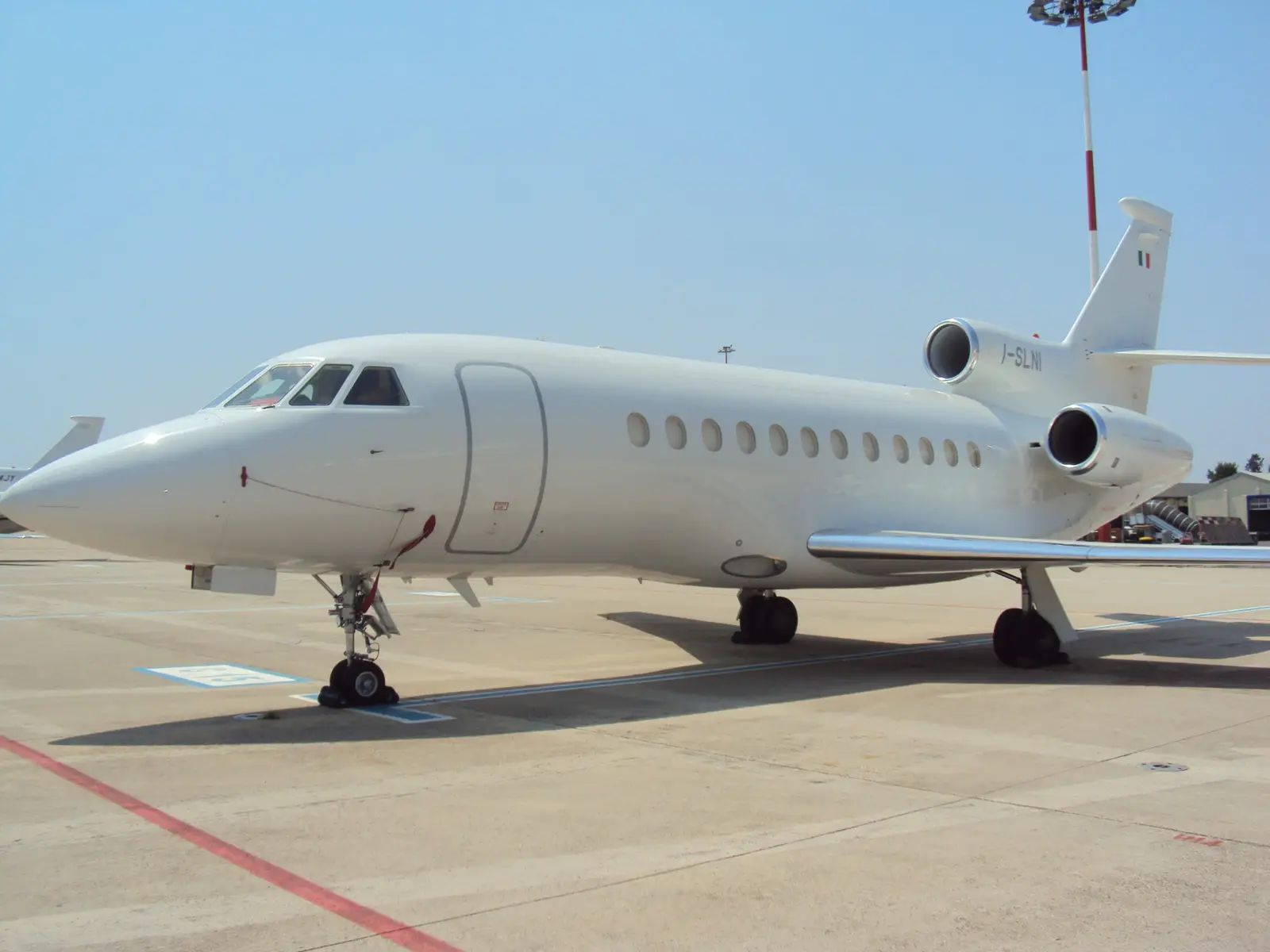 Dassault Falcon 900EX I-SLNI operated by Leader S.r.L., exterior