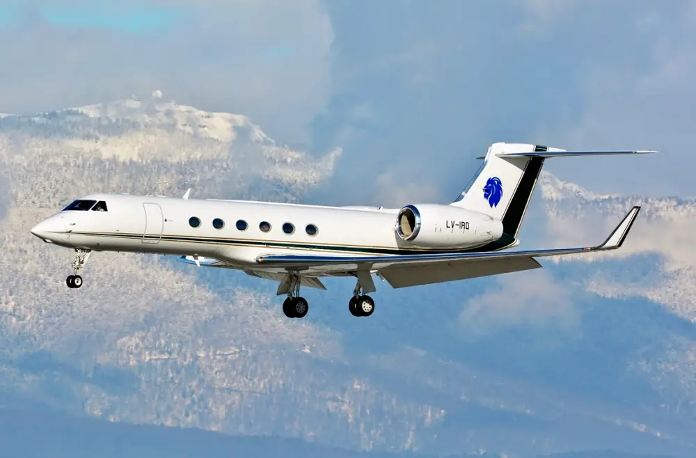 Gulfstream V LV-IRQ operated by Feeling Air S.A., exterior