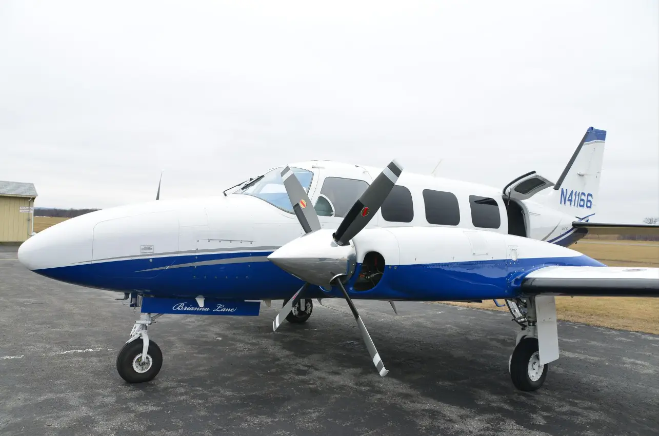 Piper PA-31-325 Navajo C/R N41166 operated by Axcess Air LLC, exterior