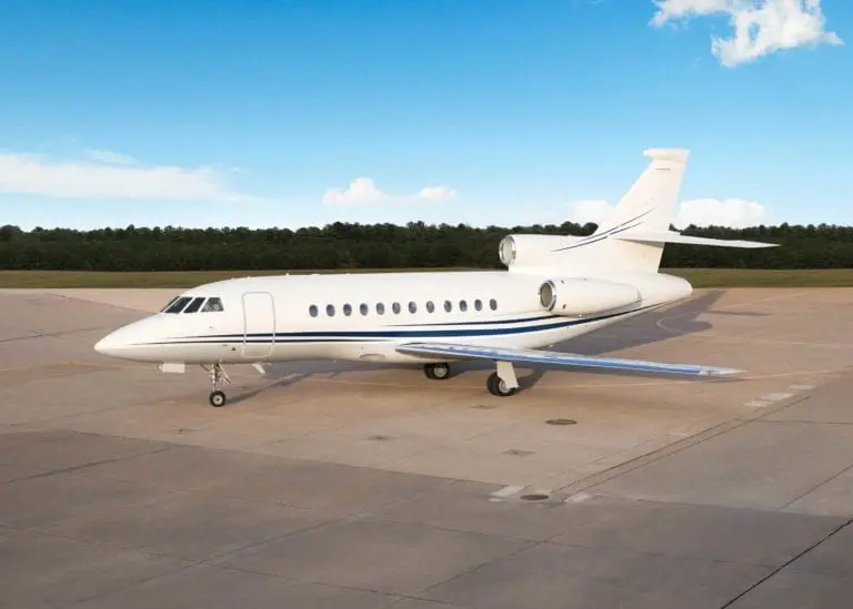 Dassault Falcon 900EX N513HS operated by Business Jet Services, exterior