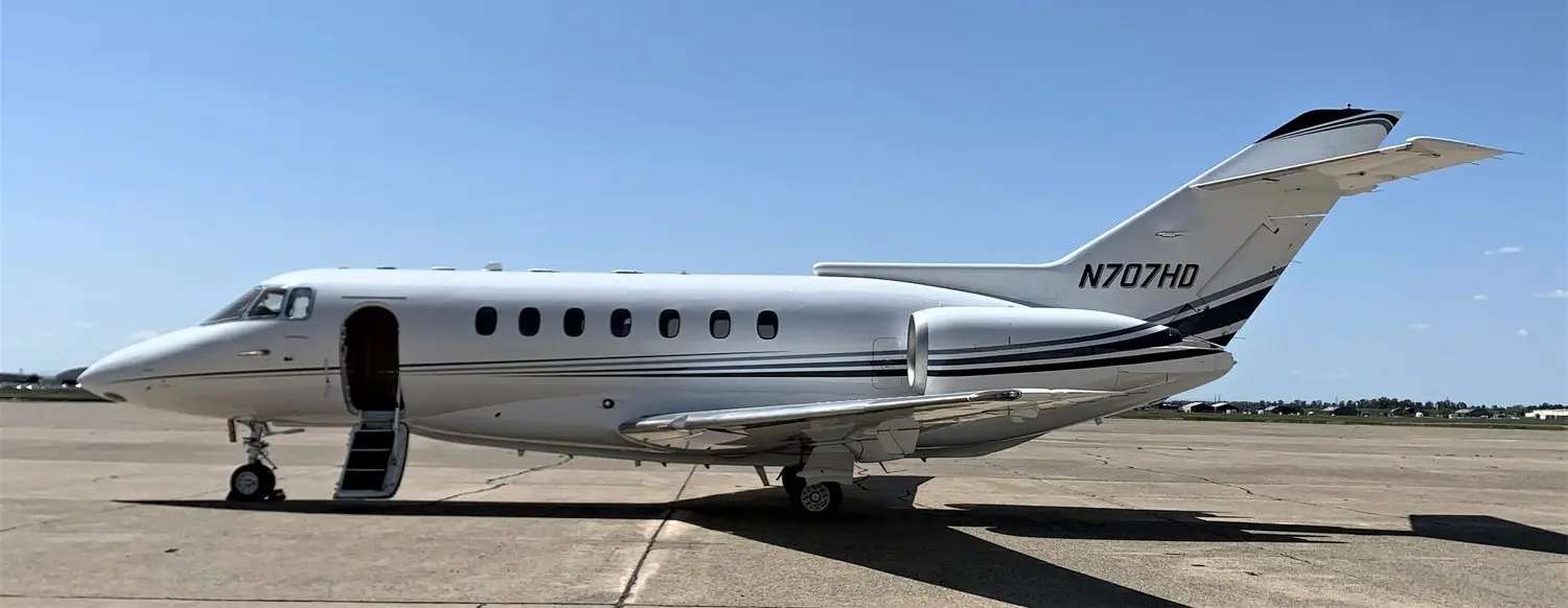 Beechcraft Hawker 1000 N707HD operated by Sacramento Air Charter, exterior