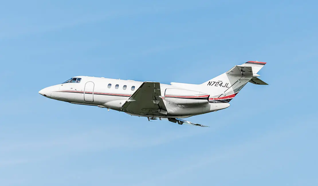 Beechcraft Hawker 800XPi N724JL operated by East Coast Jets, Inc., exterior