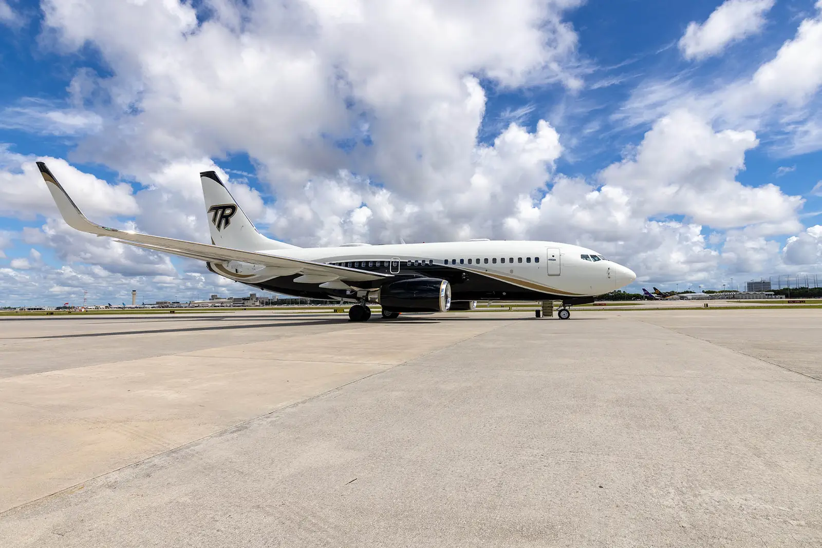 Boeing BBJ / Boeing 737-700 N950TR operated by Polaris Aviation Solutions, LLC, exterior
