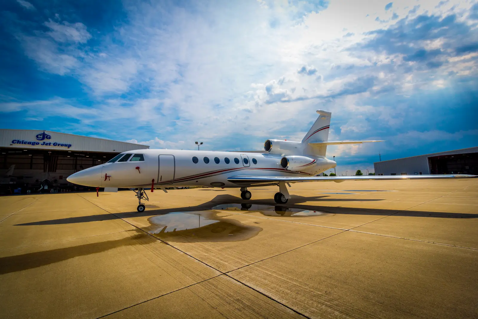Dassault Falcon 50 N980DM operated by Aurora Aviation, exterior