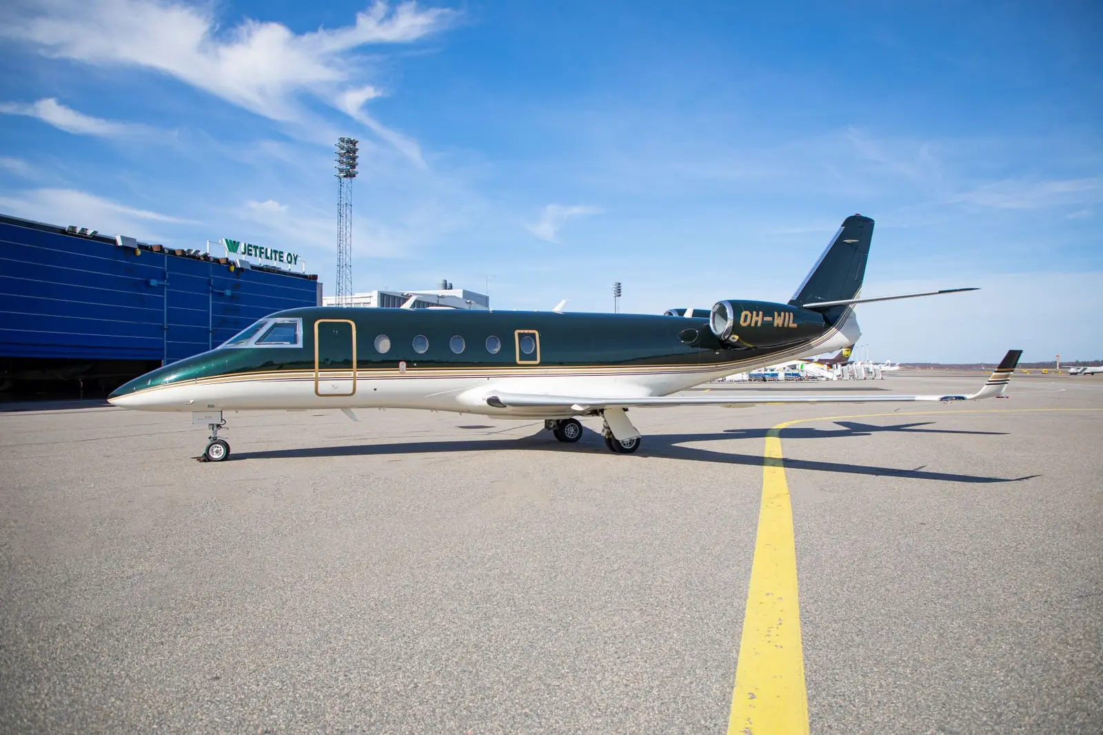 Gulfstream G150 OH-WIL operated by Jetflite OY, exterior