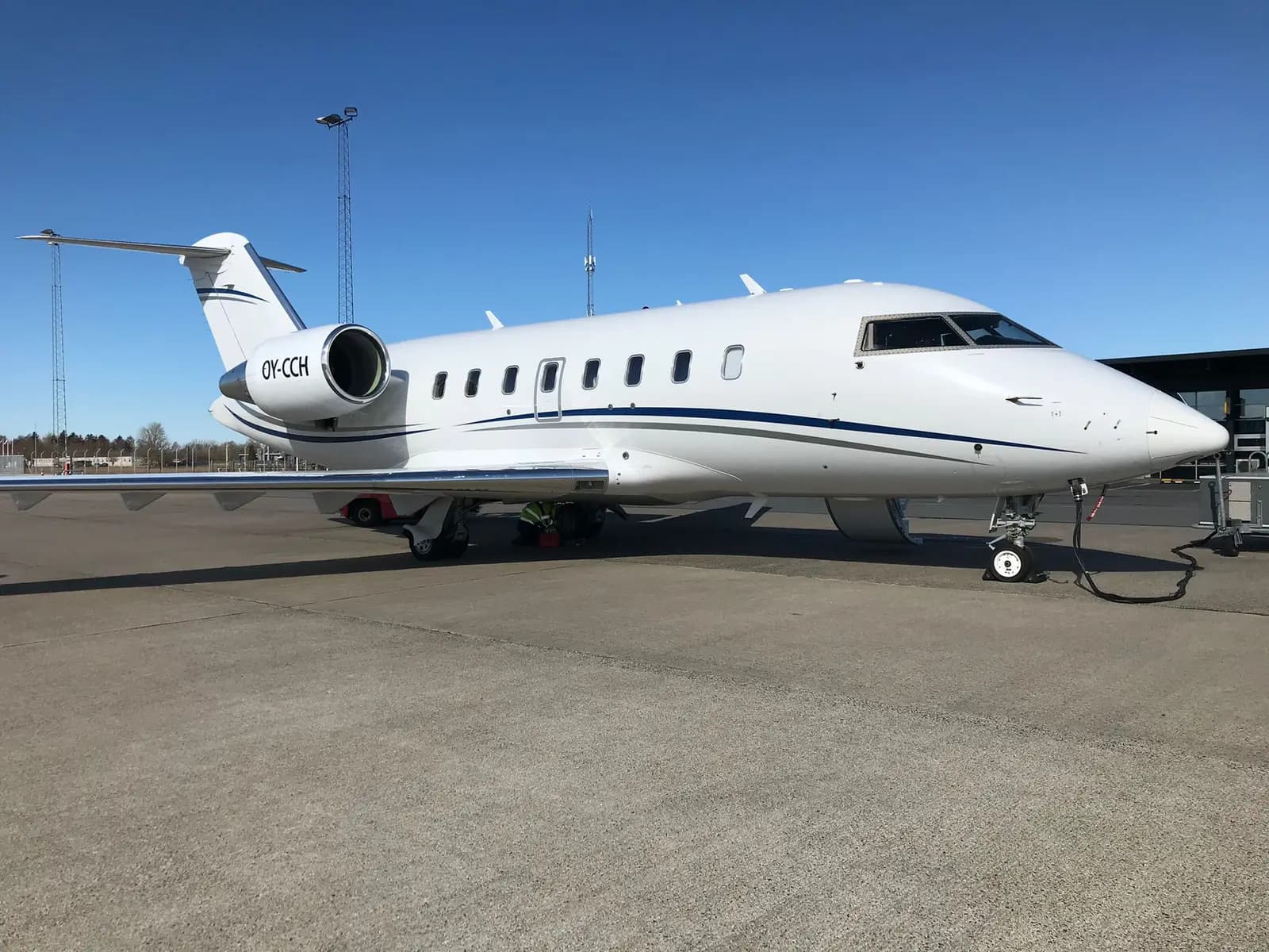 Bombardier Challenger 605 OY-CCH operated by Flexflight Group, exterior