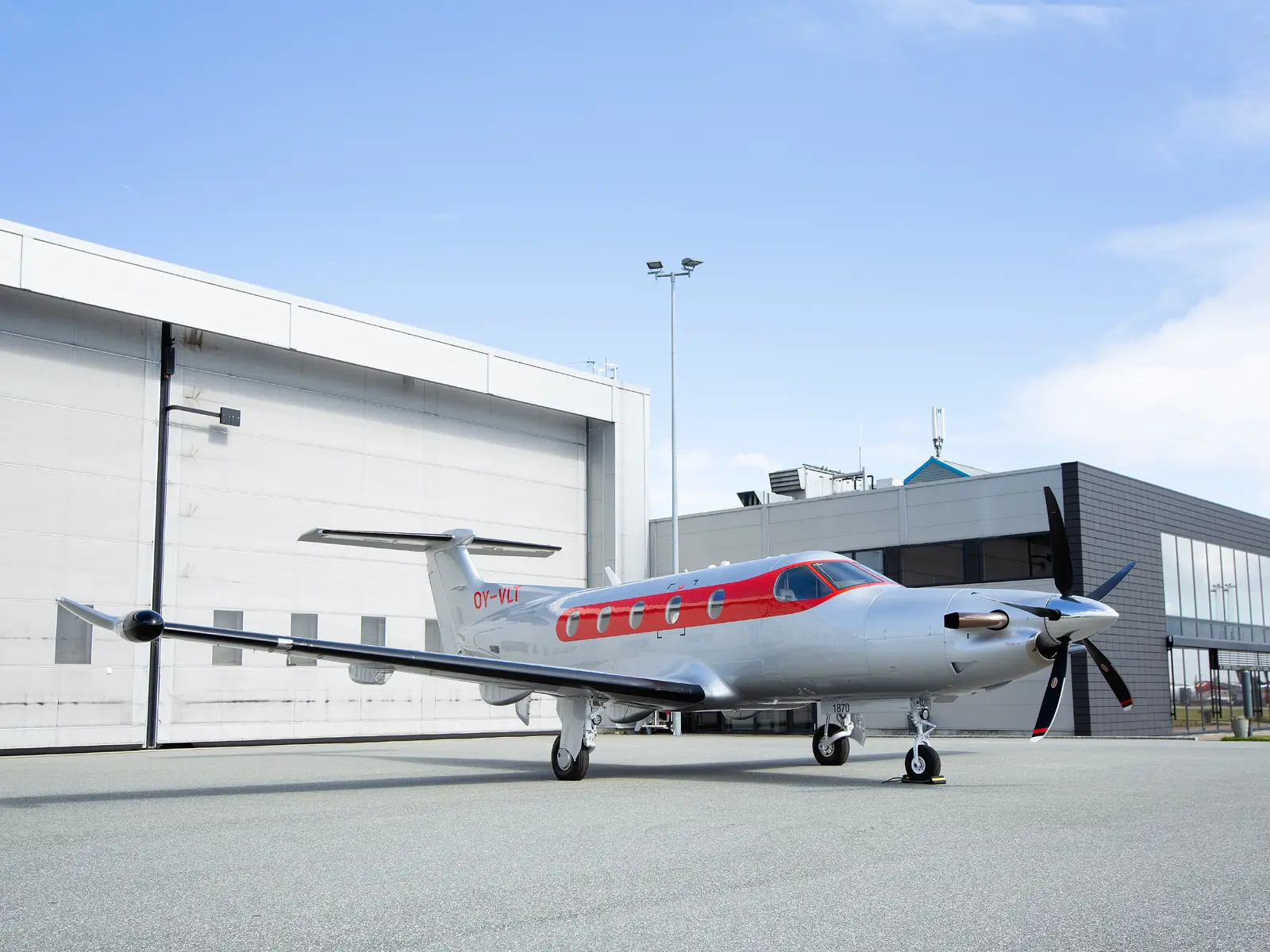 Pilatus PC-12/47 OY-VLT operated by Air Alsie, exterior