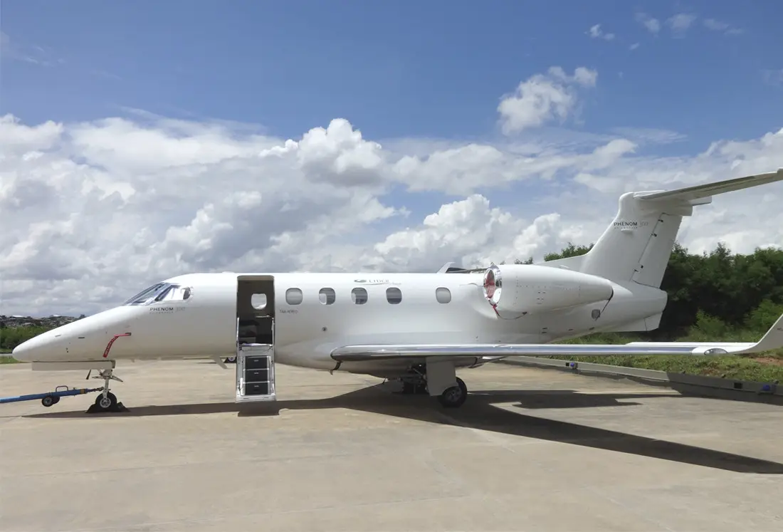 Embraer Phenom 300 PR-BLS operated by Lider Aviation, exterior