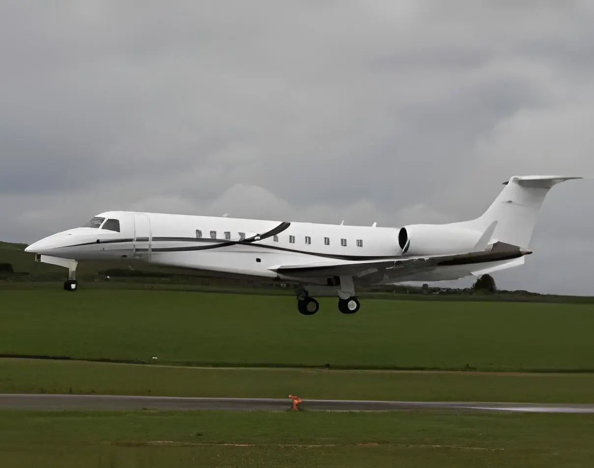 Embraer Legacy 650 TC-ATS operated by Genel Havacilik, exterior