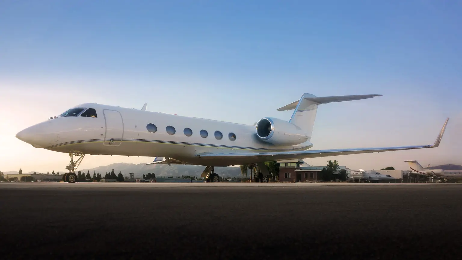 Gulfstream IV-SP TC-STN operated by Plures Aviation, exterior